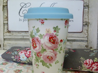 http://www.skanditrend.hu/decoration/porcelan-utazo-thermo-bogre-simone-white/