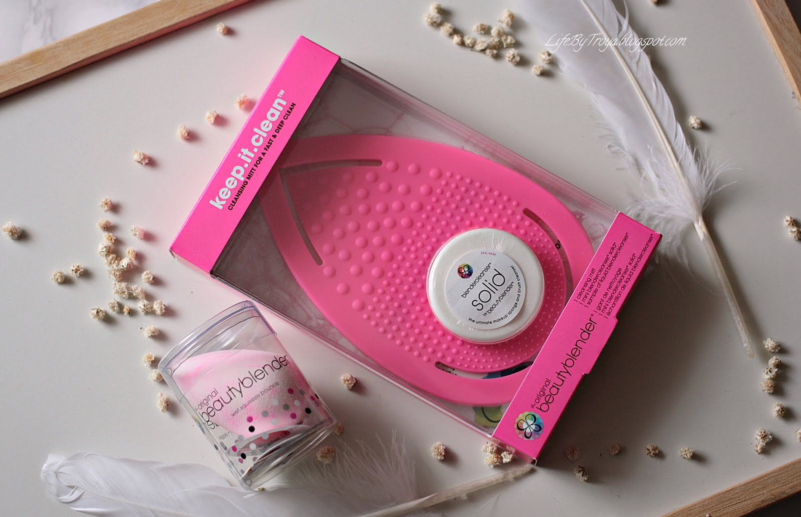Review BeautyBlender keep.it.clean & the original BeautyBlender Swirl