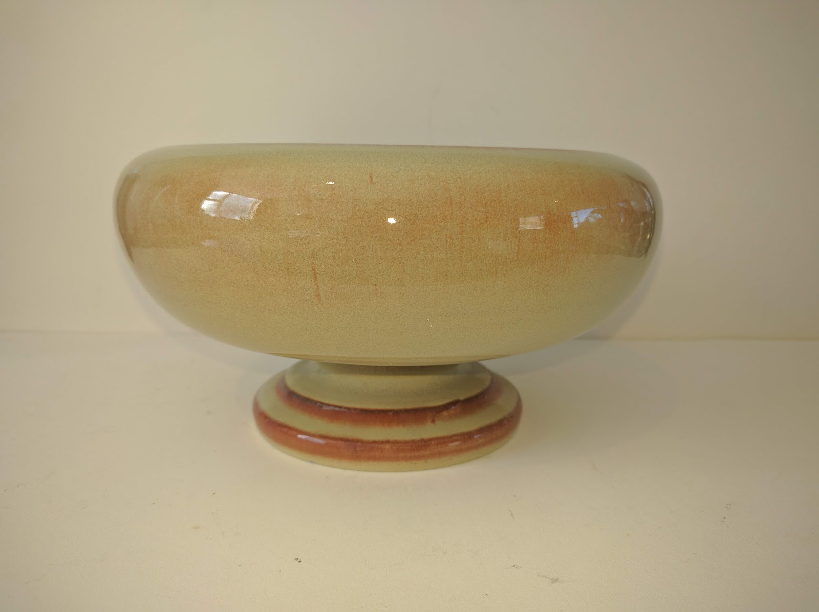 SKYSCRAPER CAPE TOWN 20th Century Classics South African Pottery/Ceramics