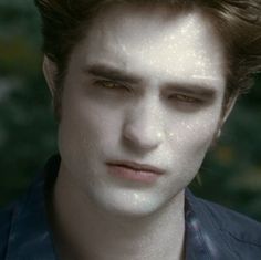 Edward Cullen qui... scintille !
