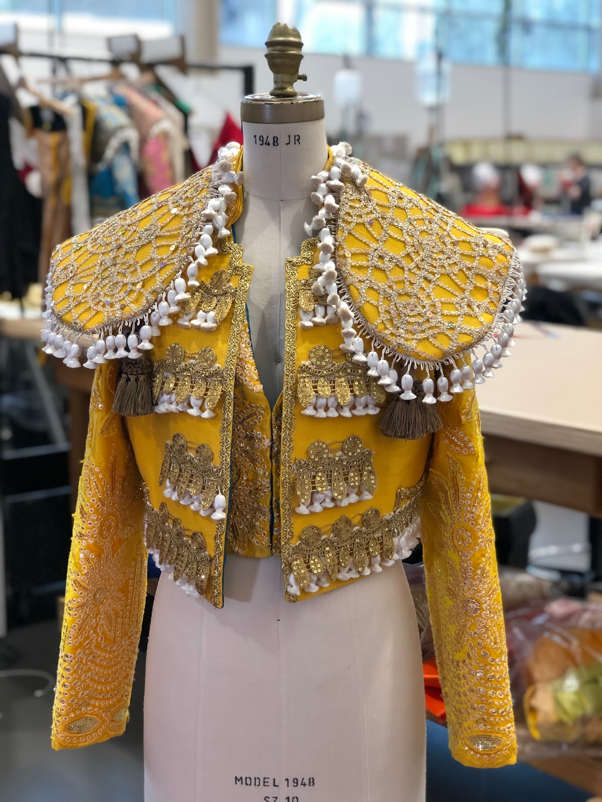 Costumes Seattle - q9d9ghr