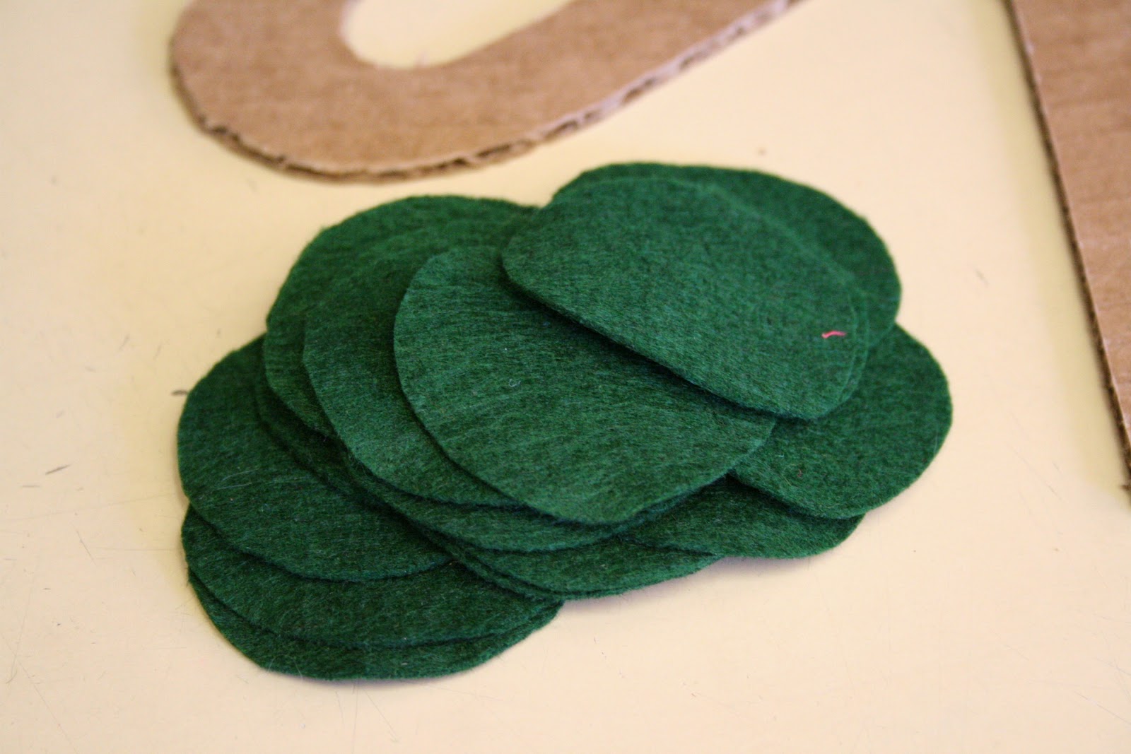 felt st patty day wreath