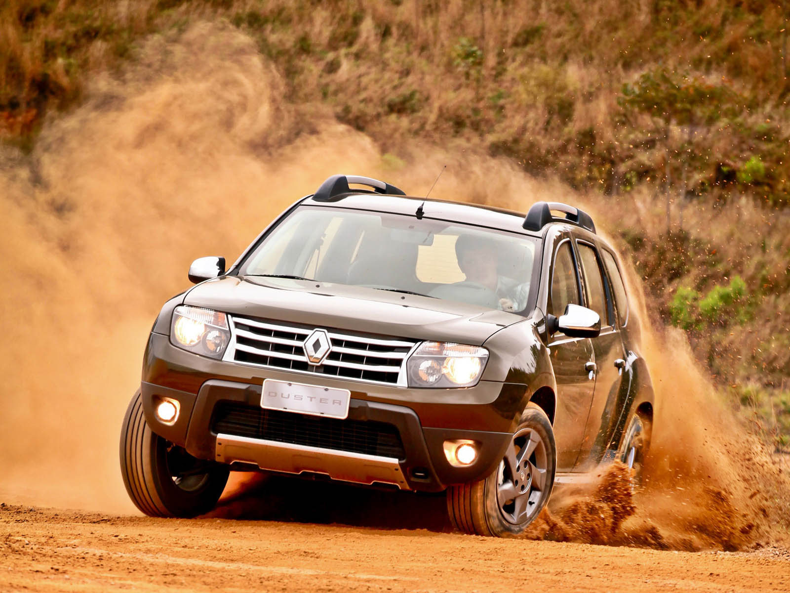 wallpapers: Renault Duster Car