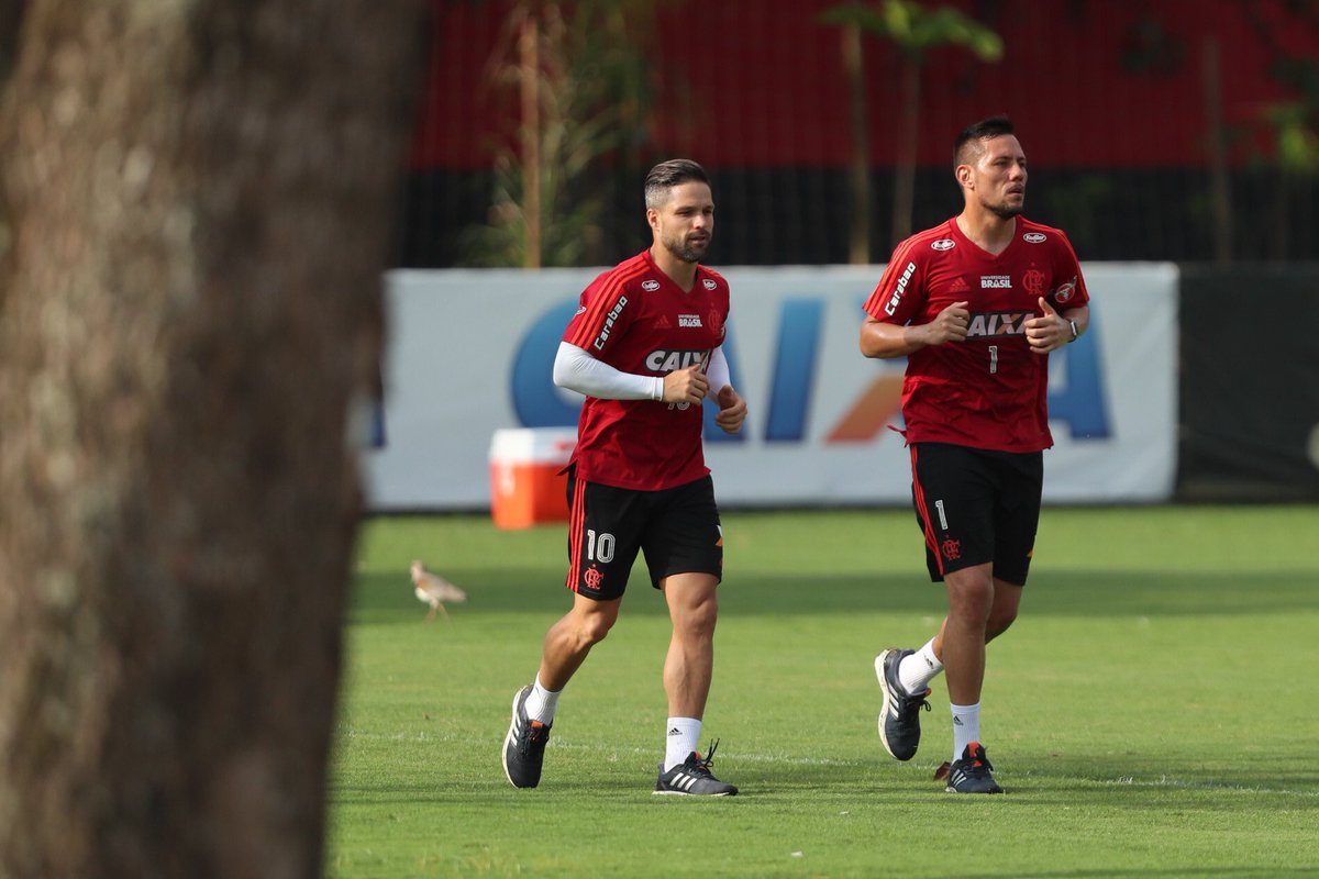 Resultado de imagem para Diego Ribas e Diego Alves