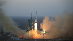 Trung Quốc ra mắt sứ mệnh phóng tàu vũ trụ có người lái tới trạm không gian 