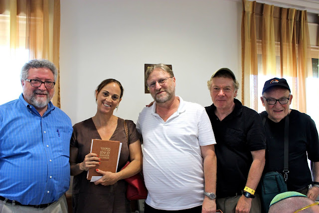 רות קלדרון מקבלת מנשיא