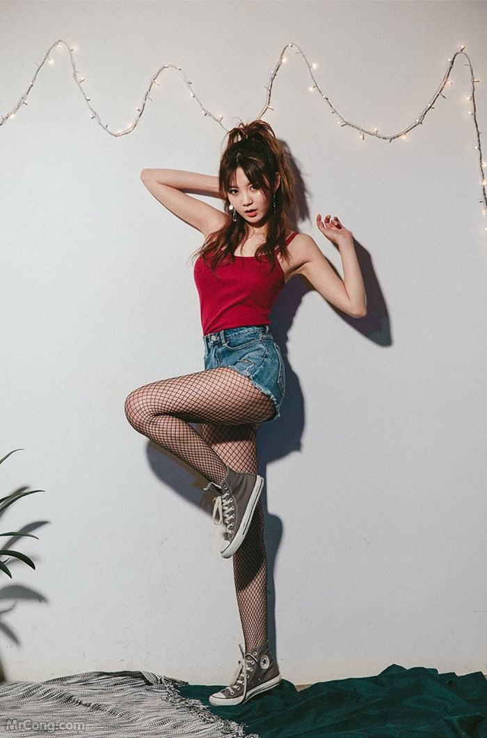 Beautiful Lee Chae Eun in the April 2017 fashion photo album (106 photos)