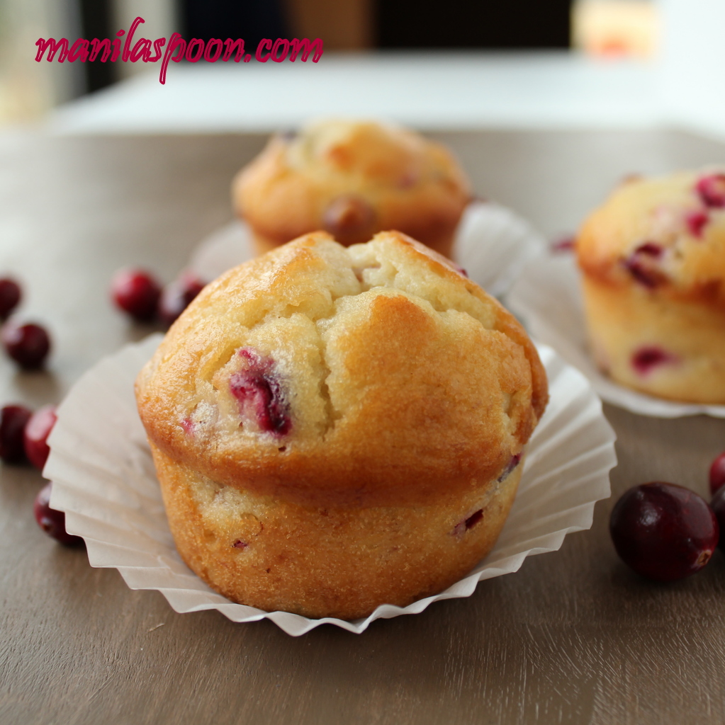  Wherever I bring these muffins I always get compliments. They look pretty with the dots of cranberry, so moist and very delicious - Cranberry Banana Muffins with Chocolate Chips, too! Use fresh, frozen or dried cranberries