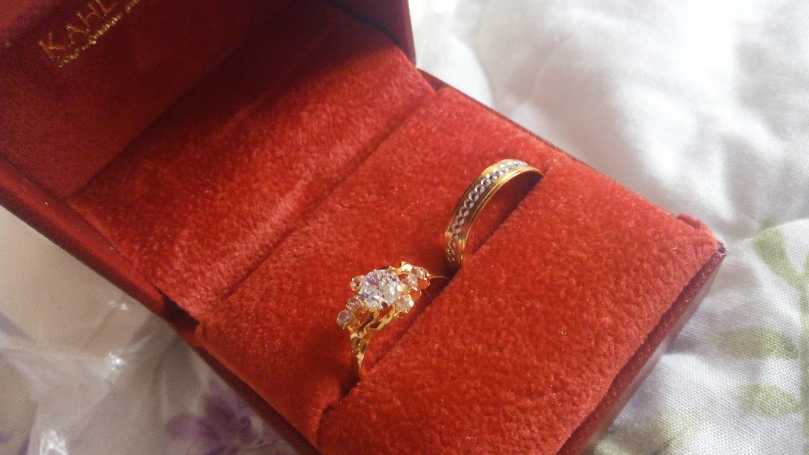 Gambar Cincin Tunang