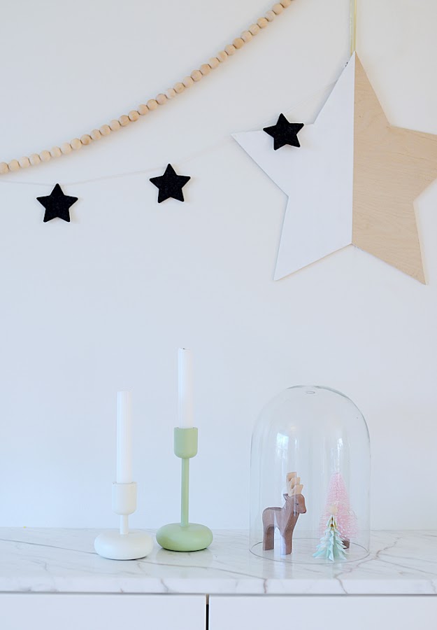 Un hogar con decoración de Navidad low cost