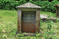 makam belanda kebun raya bogor