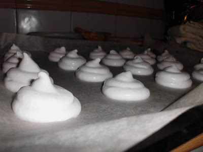 meringue-snowmen.jpg