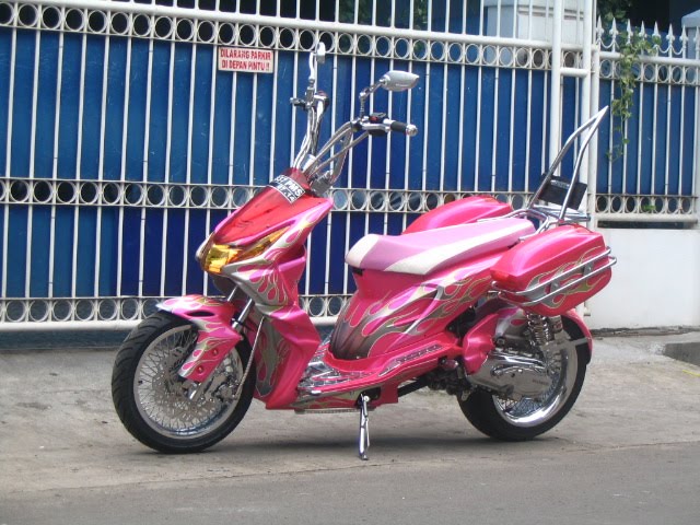 Gambar Modifikasi: 5 Modifikasi Motor Beat Paling Keren