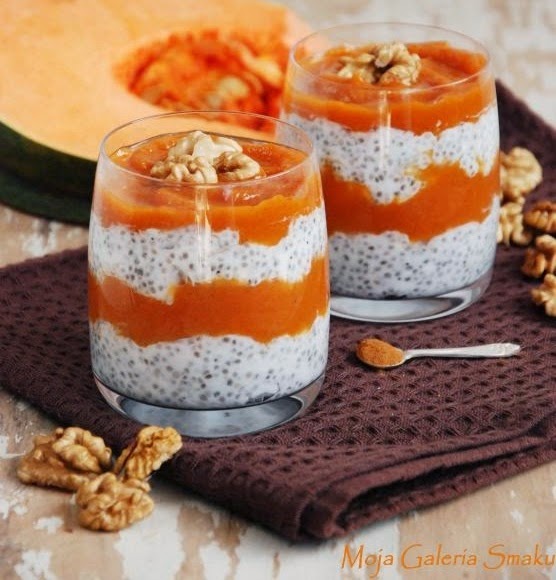 Zielone koktajle dynia + chia + mleko kokosowe + gałka muszkatołowa