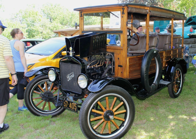 love, laurie: the villa capri cruisers club car show