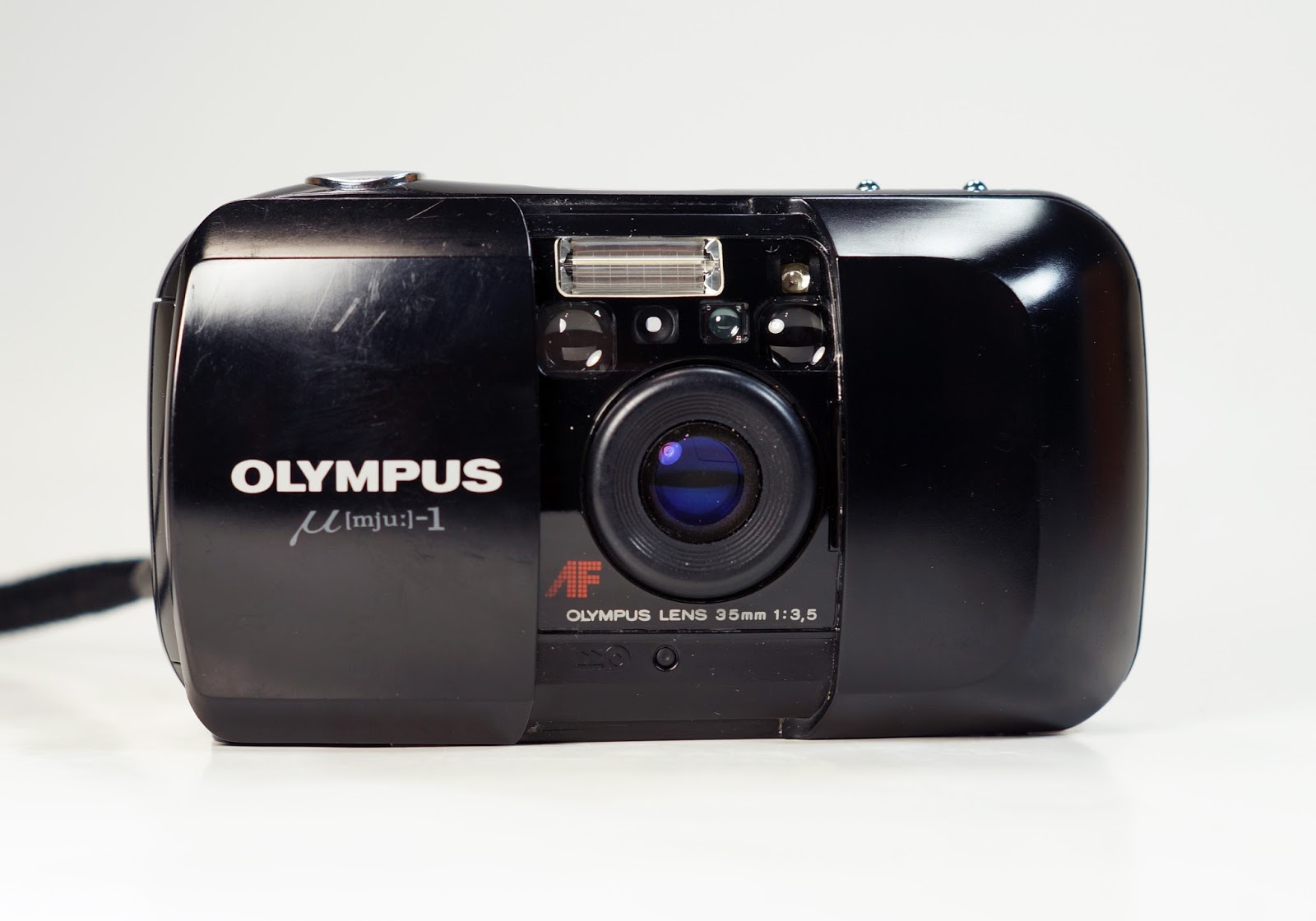 Olympus MJU I Infinity Stylus μ[mju]1 f/3.5 35mm Point & Shoot Film Camera Graphic Trip