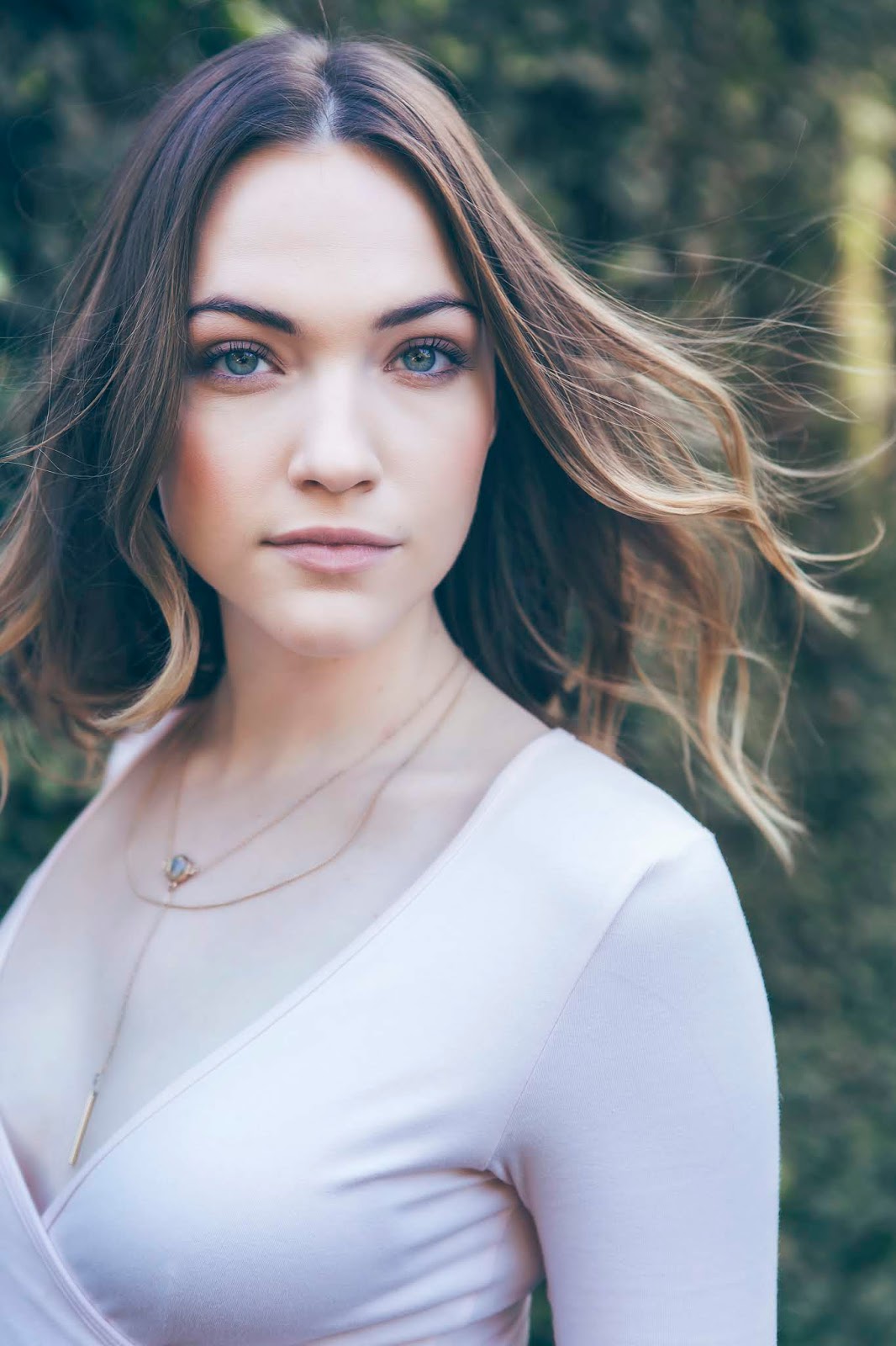 Be sure to follow Violett Beane on Instagram. Link below!