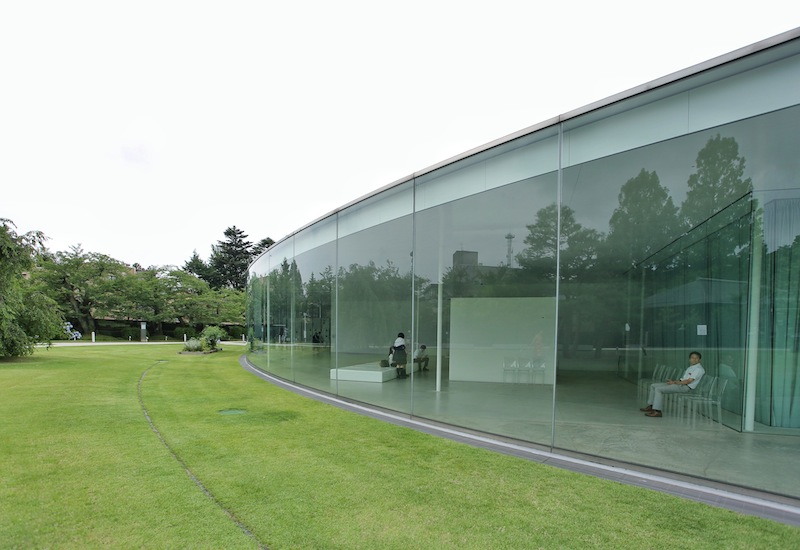 <a href="http://mataram.info/things-to-do-in-bali/visitindonesia-banda-marine-life-the-paradise-of-diving-topographic-point-inward-fundamental-maluku/">Indonesia</a>best destinations : Dry Out Swimming At 21St Century Museum Of Contemporary Art, Kanazawa