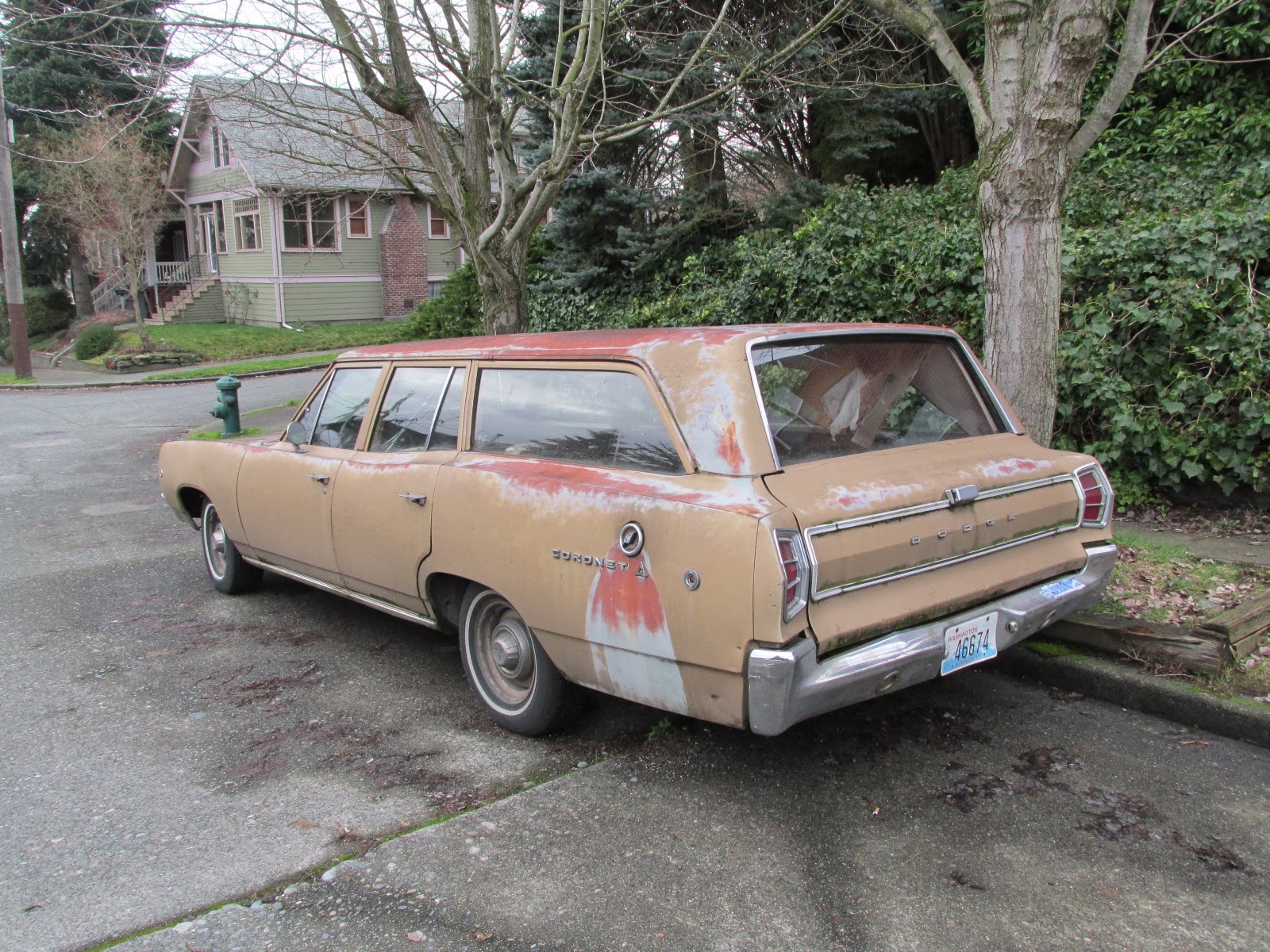 Seattle's Classics 1968 Dodge Wagon