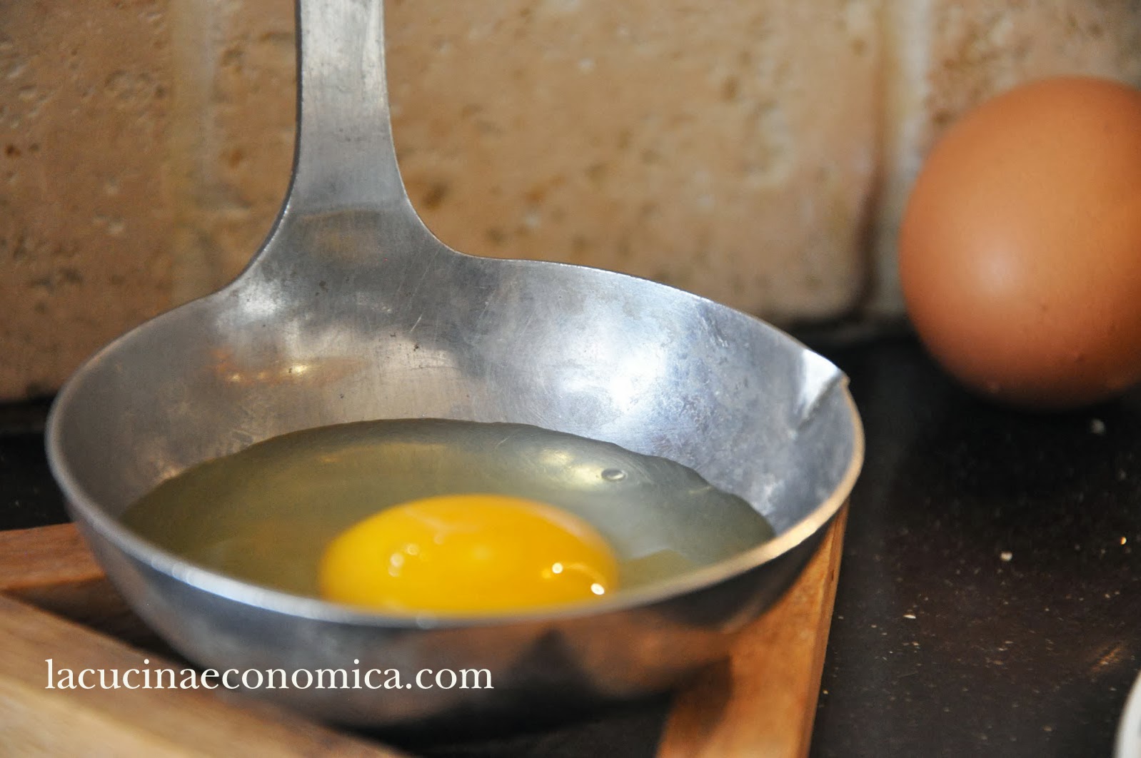 La Cucina Economica: L'uovo in camicia perfetto? Ecco come fare