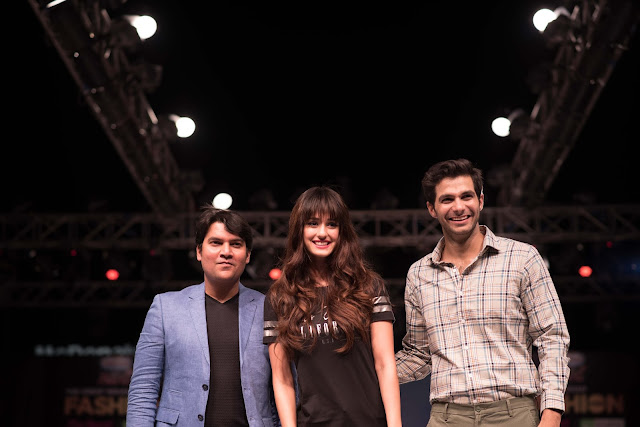 Bolloywood Diva Disha Patani & Mr. India Arry Dabas walked the ramp and showcased the Summer Collection at The Great Indian Fashion Week, Noida Bolloywood Diva Disha Patani & Mr. India Arry Dabas walked the ramp and showcased the Summer Collection at The Great Indian Fashion Week, Noida