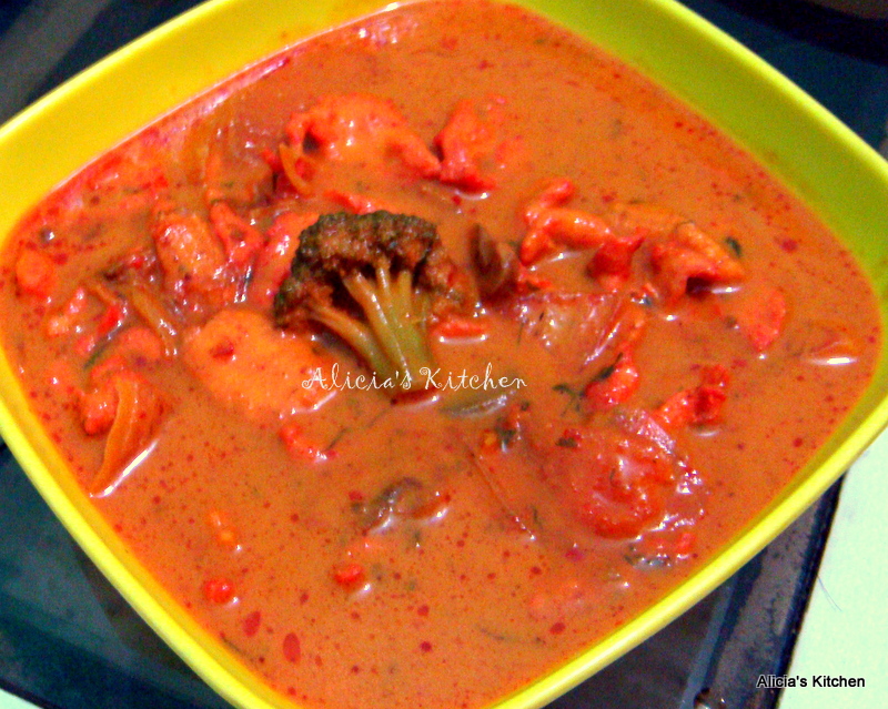 Antara's Kitchen: Chicken Curry with Mushrooms Recipe