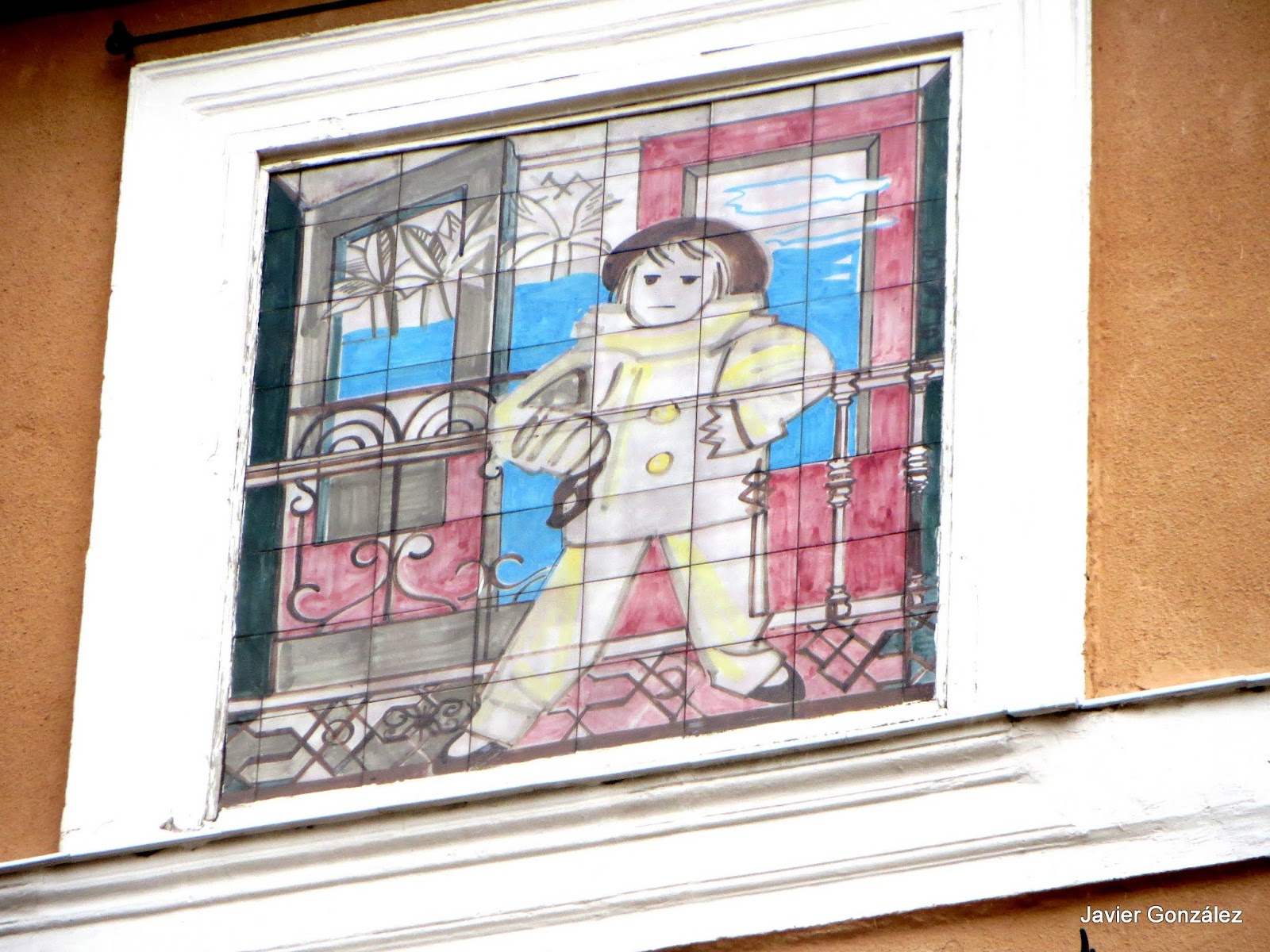 Cuadros en azulejos de Picasso. Lavapiés. Madrid #cityscapes