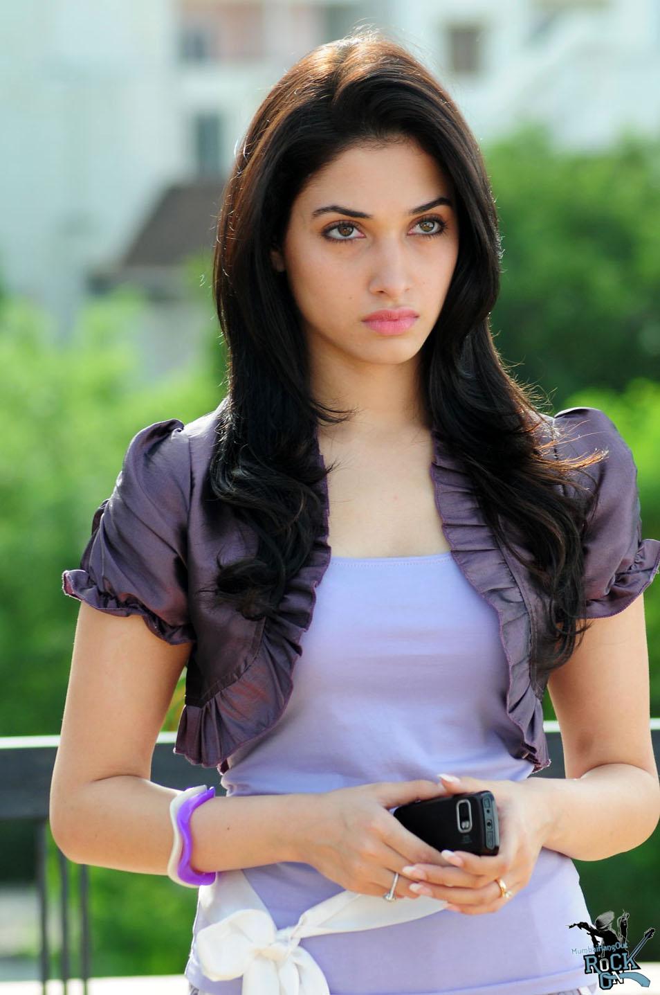 A Teen Hot Indian Actress Tamanna Bhatia Hot HD W