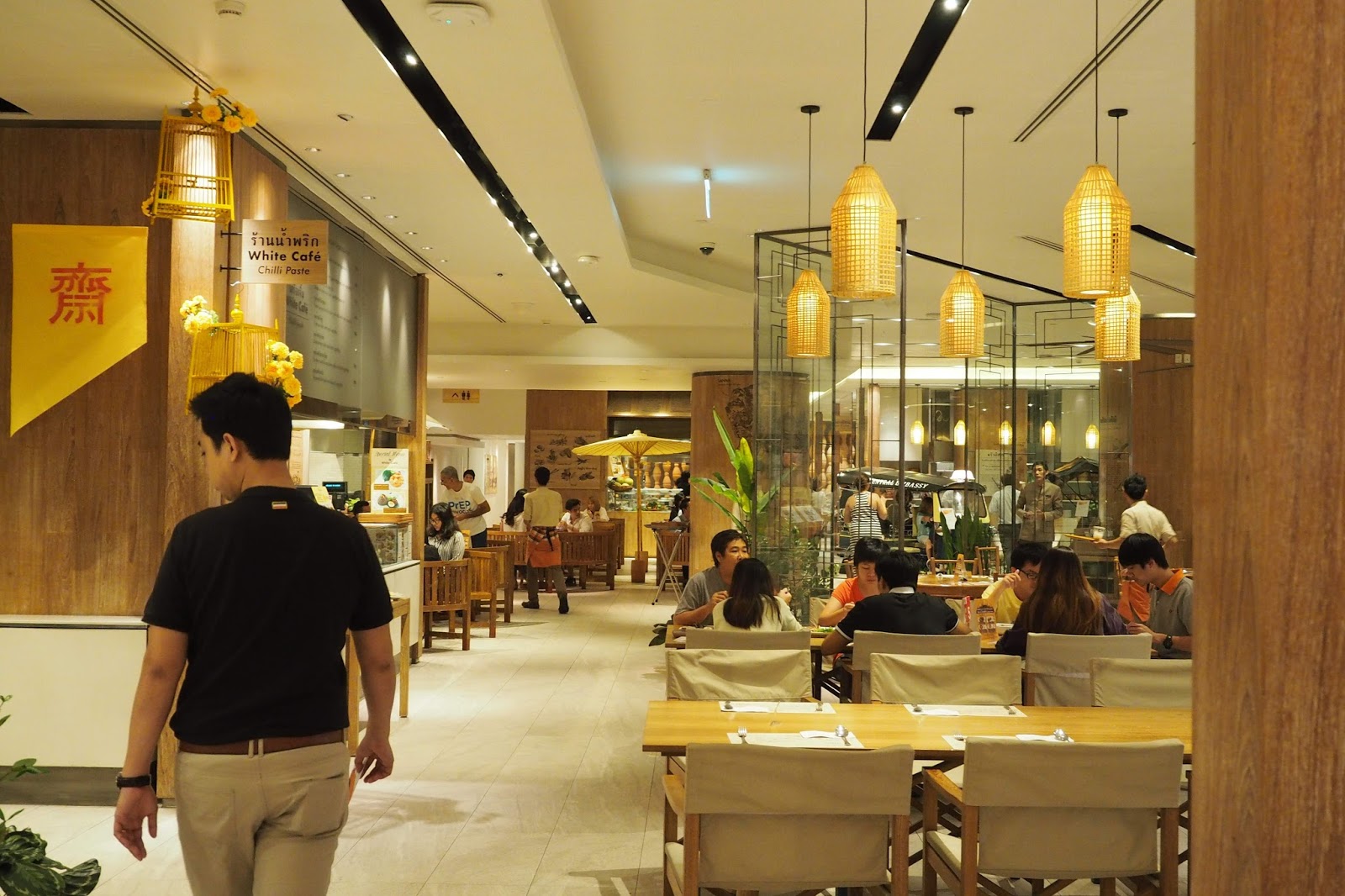 Bangkok 2015 Eathai Food Hall at Central Embassy