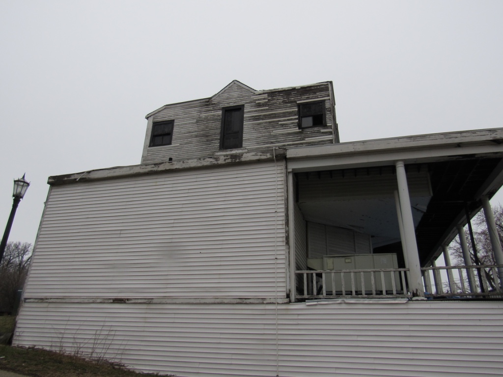 Tales from the Mysterious Side Haunted Mineola Hotel