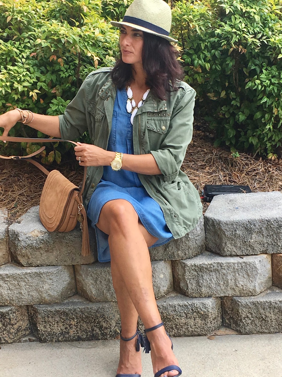 Chambray Dress & Thursday Moda Link Up Granola & Grace