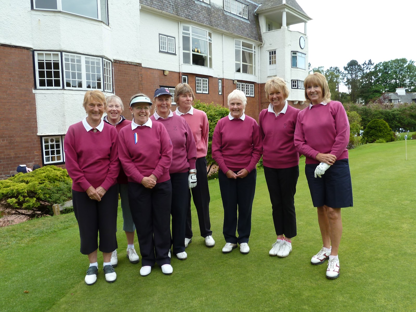 Scottish Veteran Ladies' Golf Association. West Vets draw with Midland
