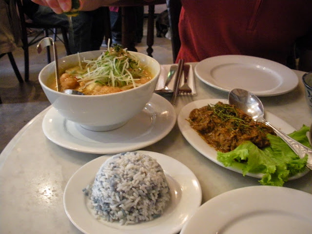 Activities to do in KL: Eat Malaysian Cuisine