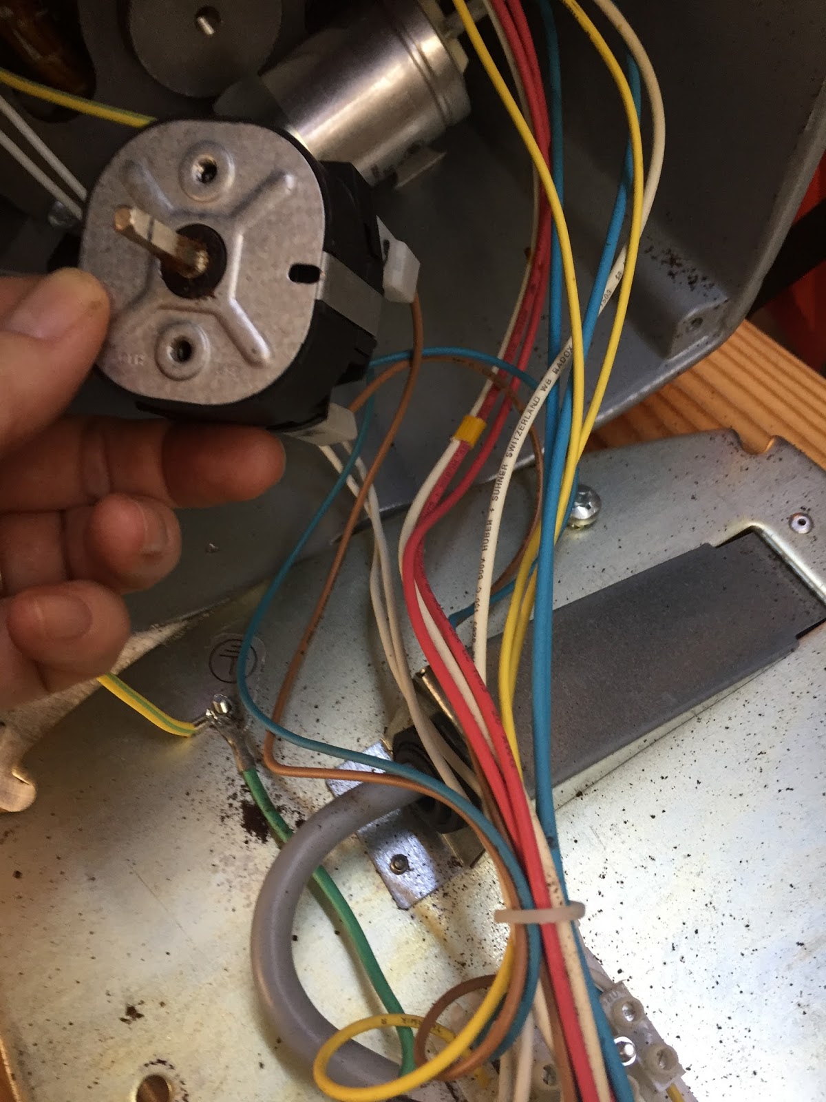 Coffee Art and More: Replacing Mazzer Super Jolly timer with on/off switch