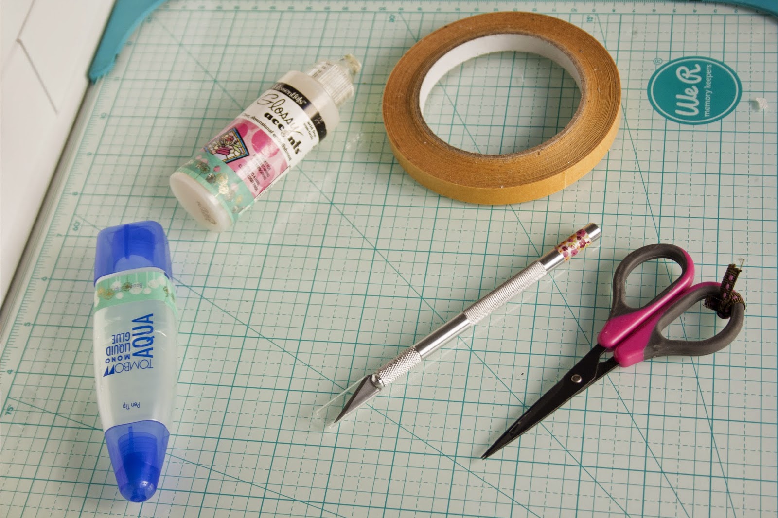 Material básico scrapbook I Herramientas / Vinilosrayados