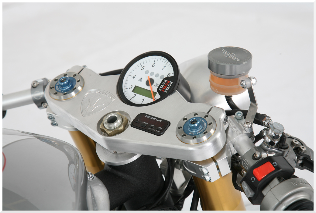 CaraibiRockers Brass Balls Bobber HD Cafe Racer