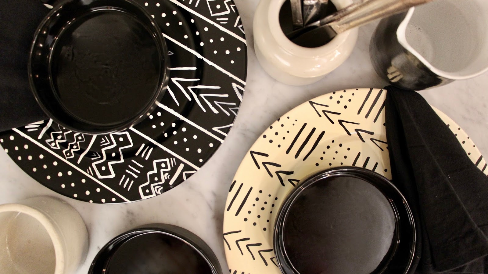 My Sweet Savannah DIY mud cloth charger plates {thrifty Thursday}