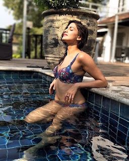 Bollywood Bold Actress Aahana Kumra Share Hot Photos On Instagram Bollywood Bold Actress Aahana Kumra Share Hot Photos On Instagram