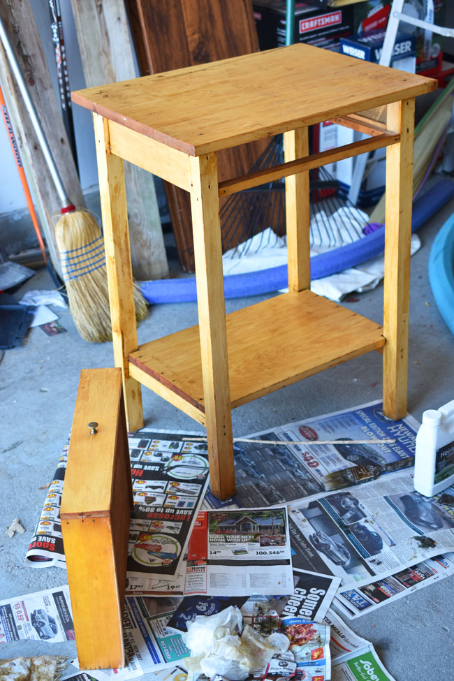 Woman in Real Life An Easy Wooden Table Makeover (12MonthsOfDiy)
