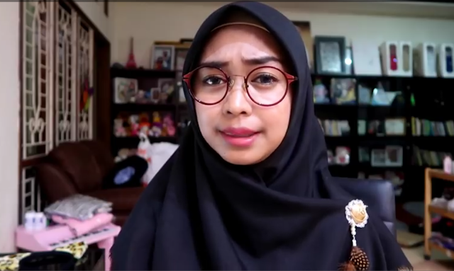 Ria Ricis: Hijabkan Kepala Turun ke Hati