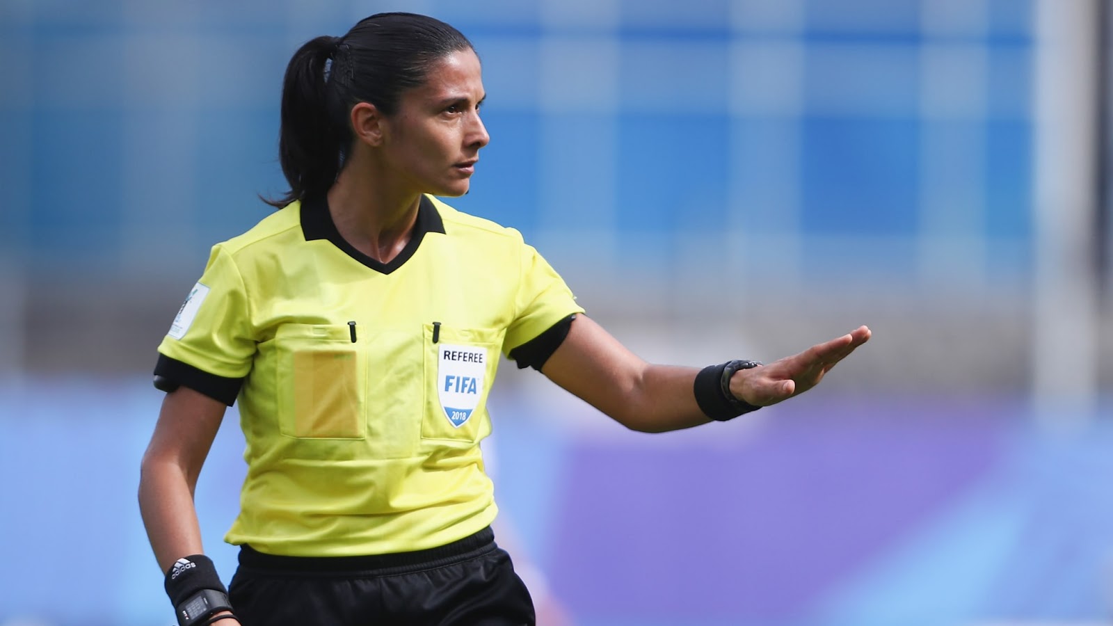 Umpierrez: "I would love to see more women refereeing men's footb...