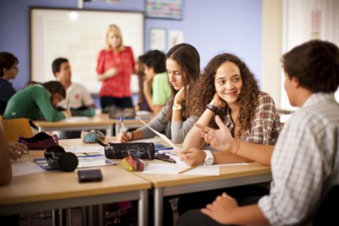 English Club yang Akan Membantu Kamu Dalam Belajar Bahasa Inggris