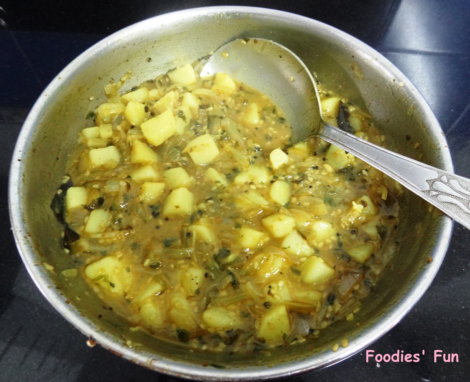 Foodies' Fun... Chokha Rotla with Potato Onion Sabzi