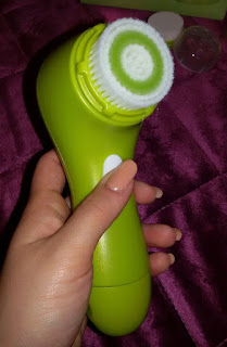 http://www.dresslink.com/new-acevivi-abs-waterproof-2-speed-electric-makeup-spa-massage-facial-cleaner-green-p-29719.html?utm_source=blog&utm_medium=cpc&utm_campaign=Carly160