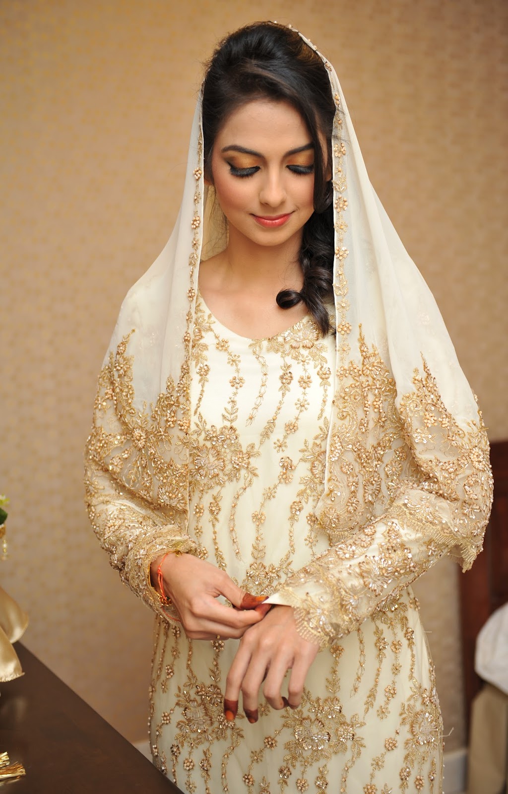Traditional Bridal Wedding Dresses Around The World