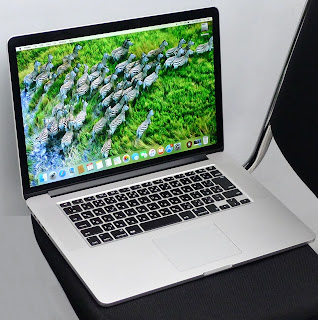 MacBook Pro Retina Core i7 15-inchi Mid 2012 Doube VGA Di Malang