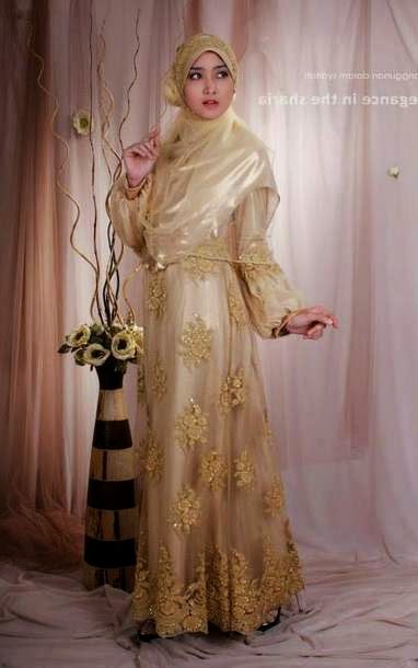10 Model Baju Muslim Syar'i Terbaru dengan Desain Modern berikut ini kami akan mengulas salah satu model pakaian muslim yang dianjurkan dalam ISLA 10 Model Baju Muslim Syar'i Terbaru dengan Desain Modern