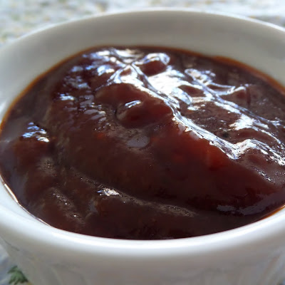 Classic Barbecue Sauce:  A sweet and spicy ketchup based sauce that tastes great on just about everything.