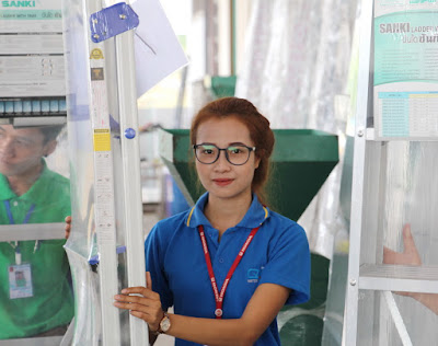 Heavy Duty ladders in Thailand ordered in English or Thai Class 1A Class 1AA Heavy Duty Ladders Thailand English Store Staff