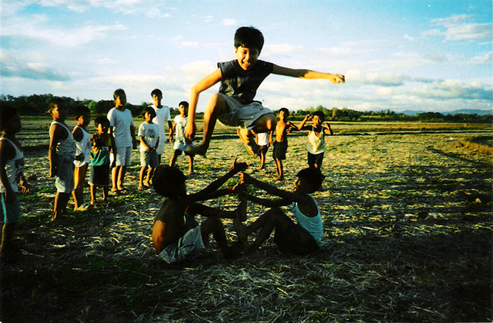 Larong Pinoy, Luksong Tinik - Filipino Culture by The Pinoy Warrior